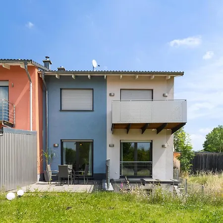 Moritz Mit Kleiner Terrasse Und Stellplatz * 科堡